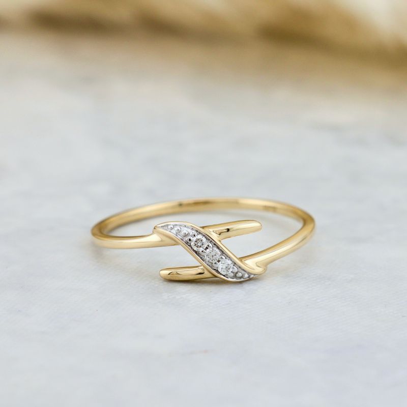 Bague en or 10K et diamants
