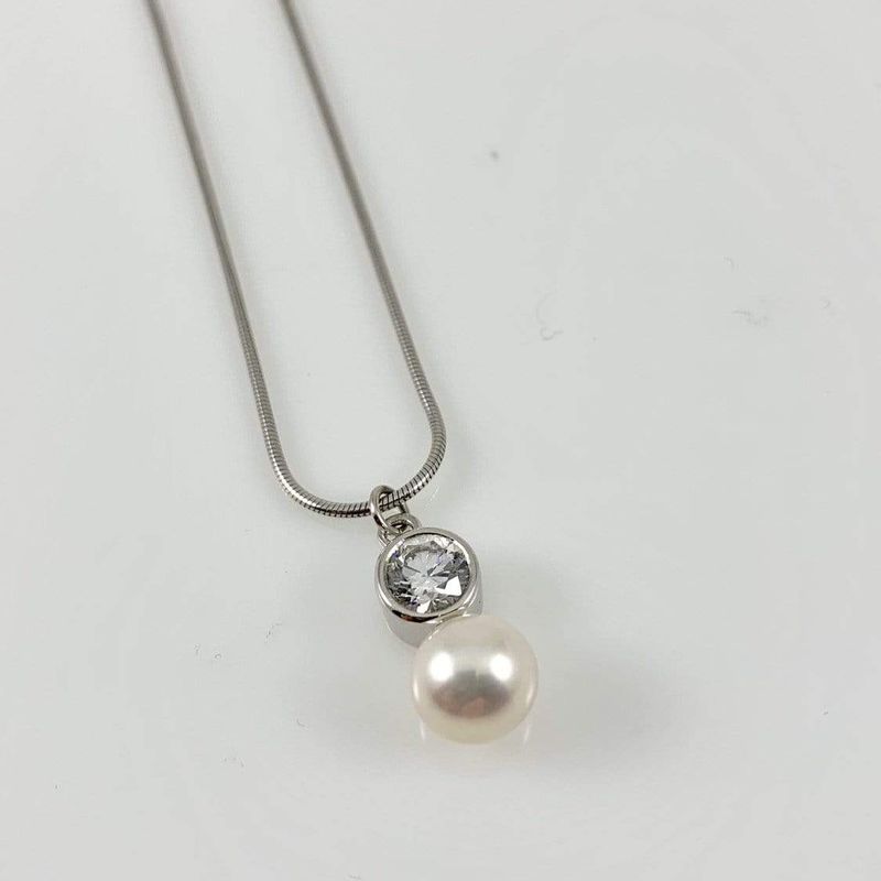 Collier en argent plaqué rhodium et perle