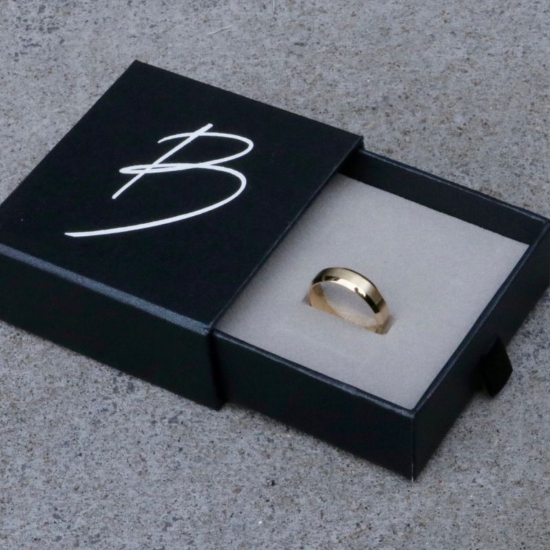 Bague Symétrie en or 10K