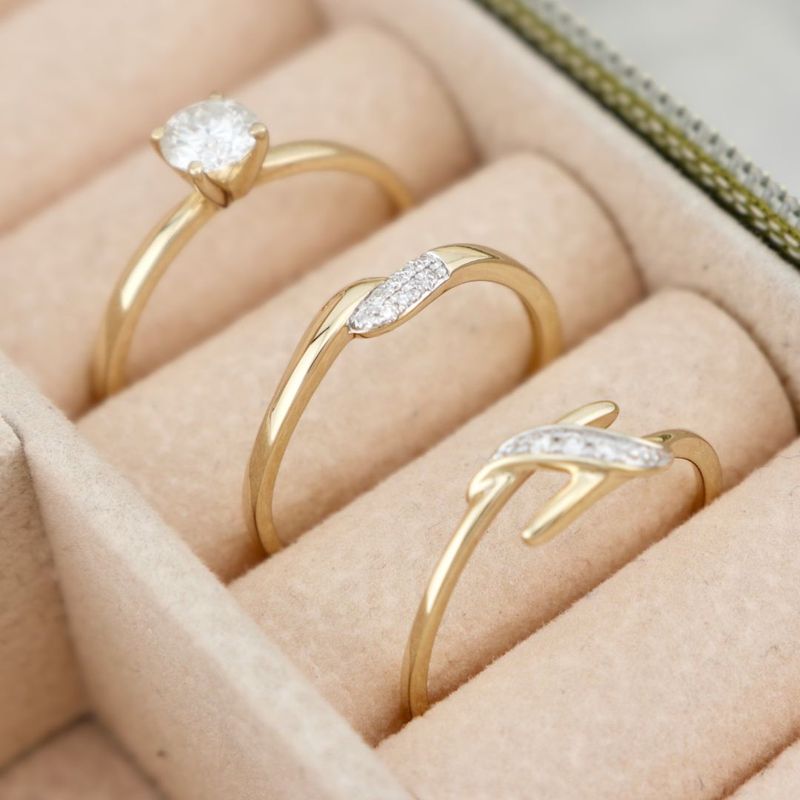 Bague en or 10K et diamants