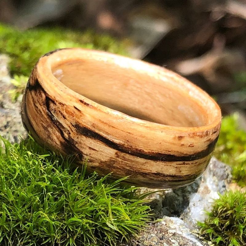 Bague en bois personnalisée