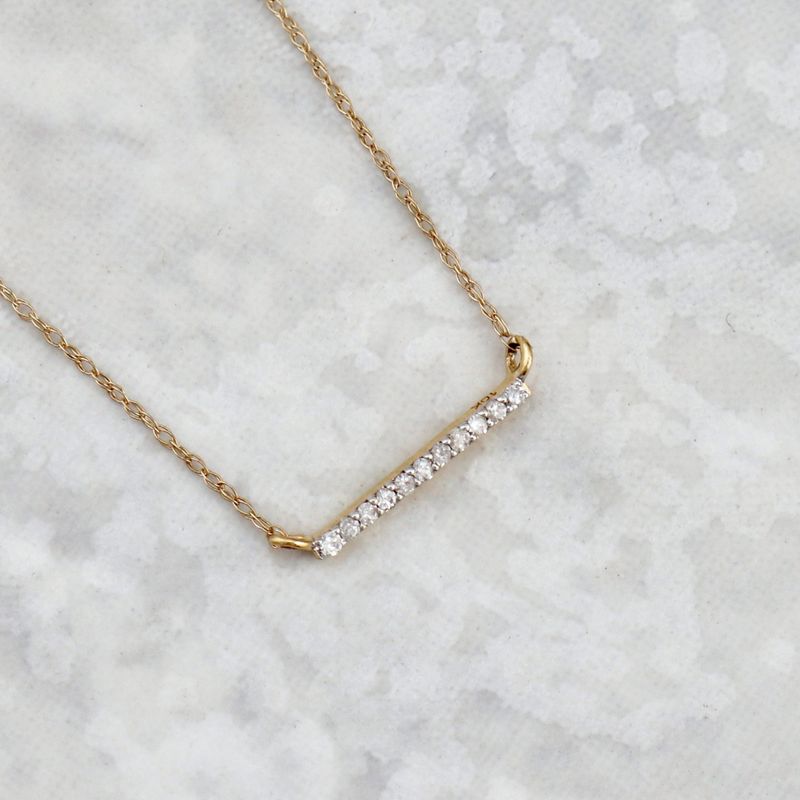 Collier Barre en or 10K et diamants