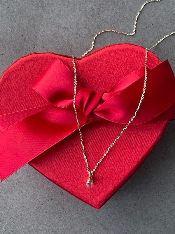 Collier Éclat d'amour en argent sterling ou or jaune 10K
