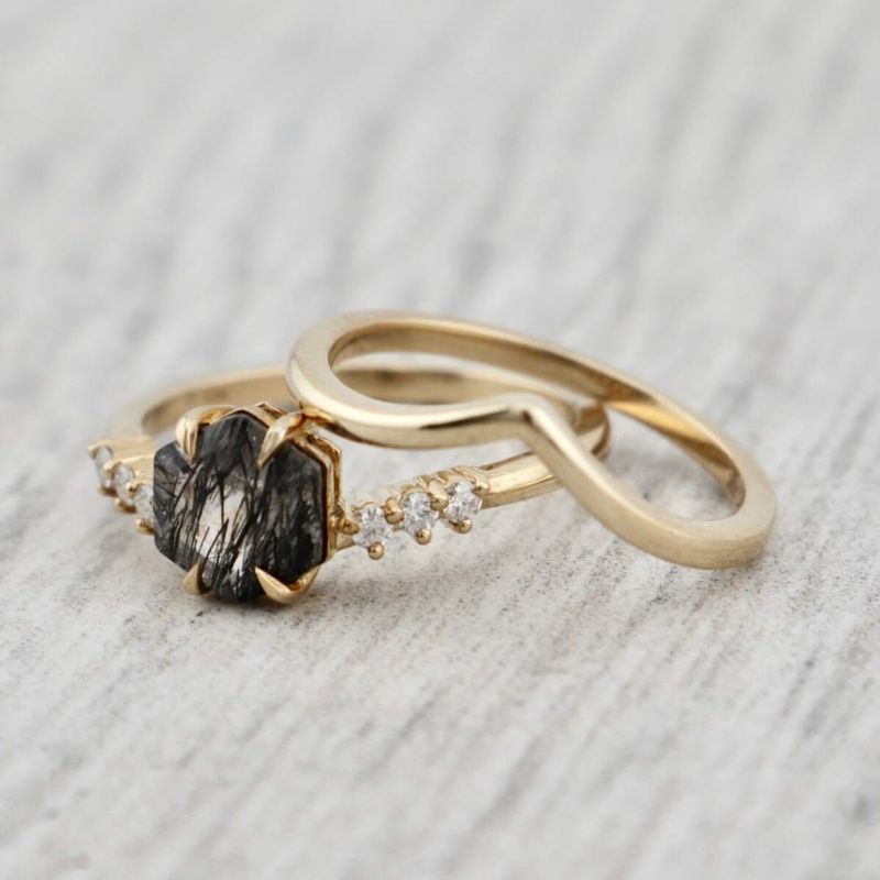 Bagues Ensemble d'alliances Rutile en or jaune 10K et moissanites