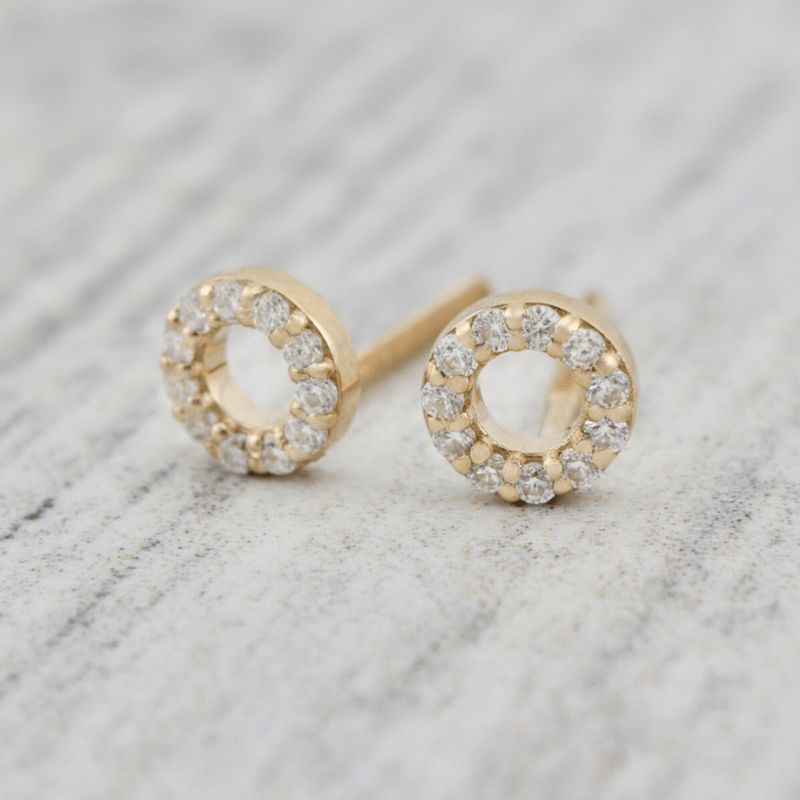 Boucles d'oreilles Cercles en or 10K et moissanites