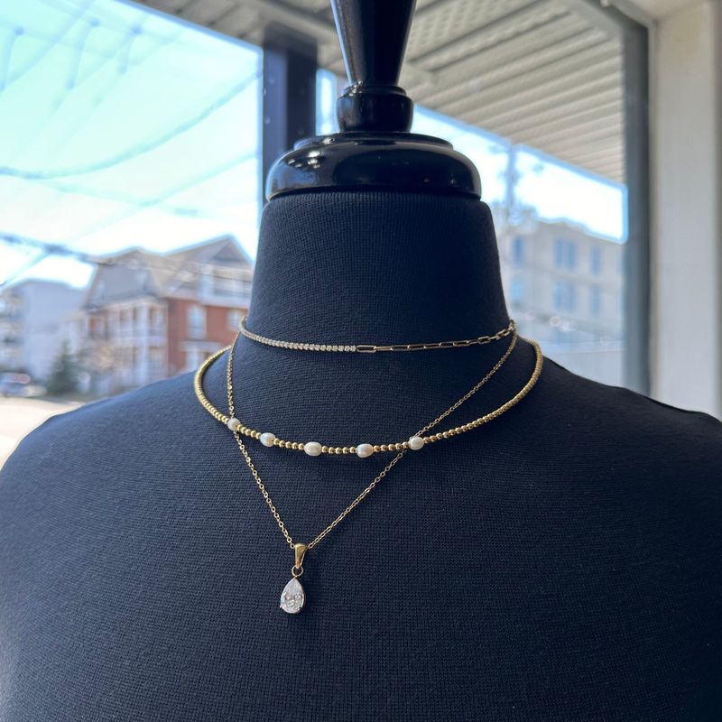 Collier Zéphyr en acier et perles