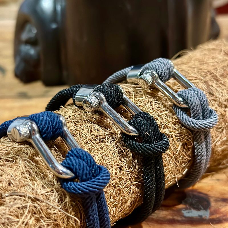 Bracelet Le Nautique en corde noir et acier