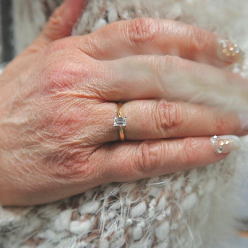 Bague solitaire Émeraude en or 14K - 18K ou platine et diamant 0,5 ct