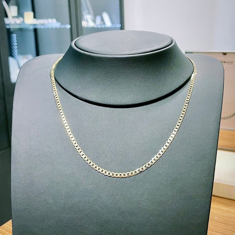 Chaîne Gourmette en argent sterling ou or 10K