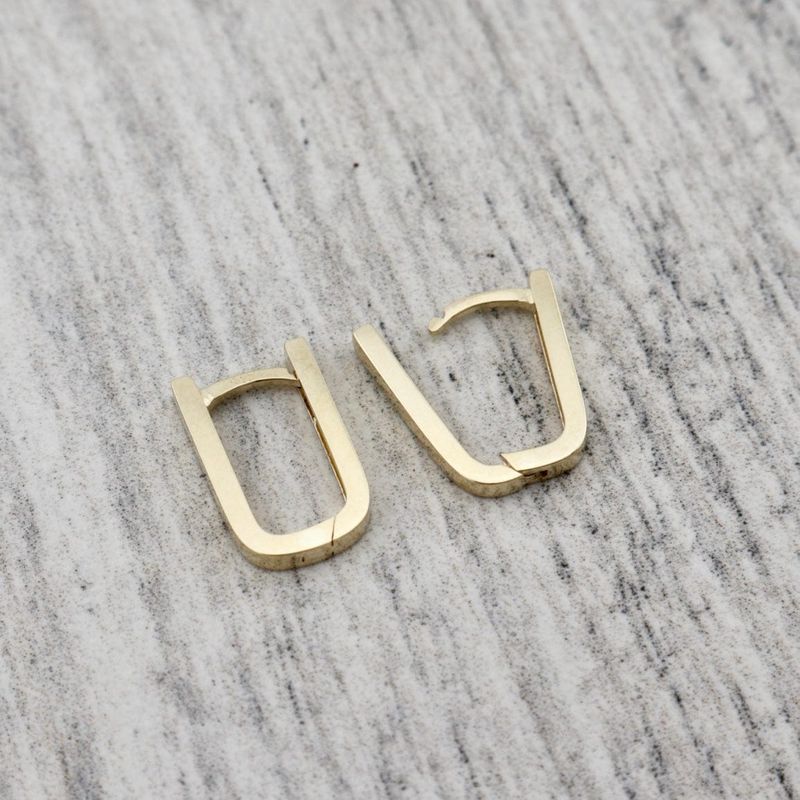 Boucles d'oreilles huggies Minimalistes en or 10K