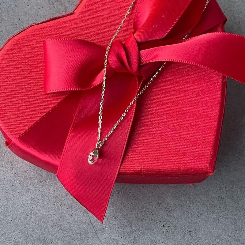 Collier Éclat d'amour en argent sterling ou or jaune 10K