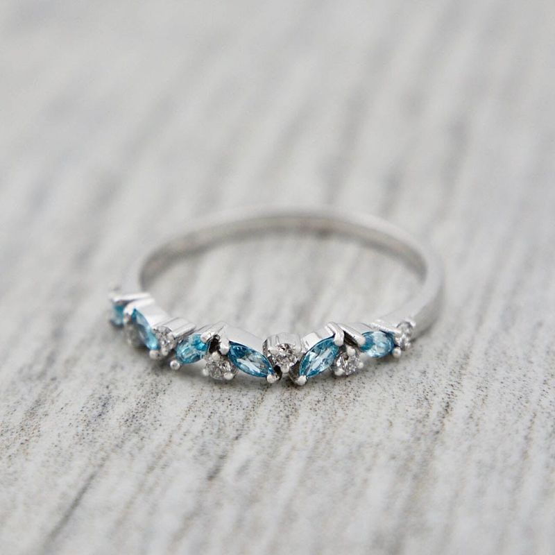 Bague semi-éternité Marquise en or 14K - 18K, diamants et aigues-marines