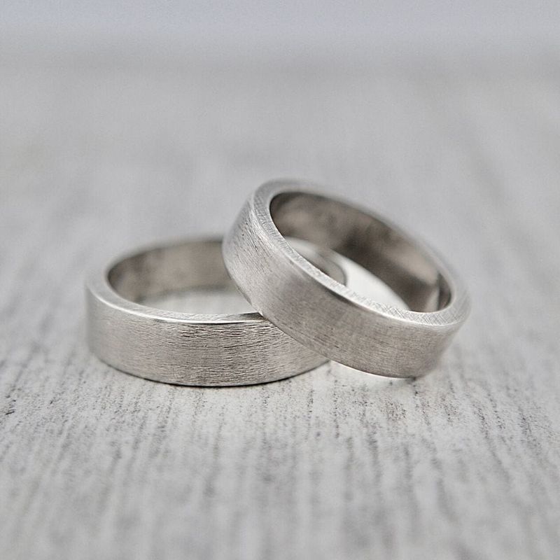 Bague jonc Le massif en argent sterling