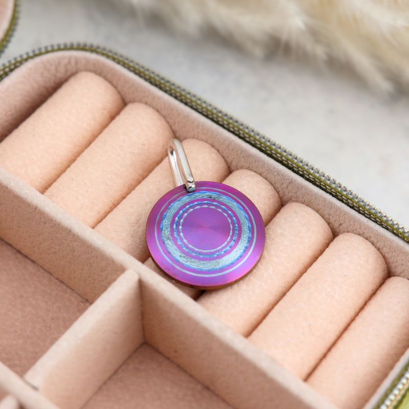 Pendentif en argent sterling et titane