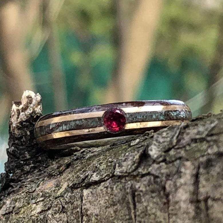 Bague en bois, argent sterling, or 14K et rubis personnalisée