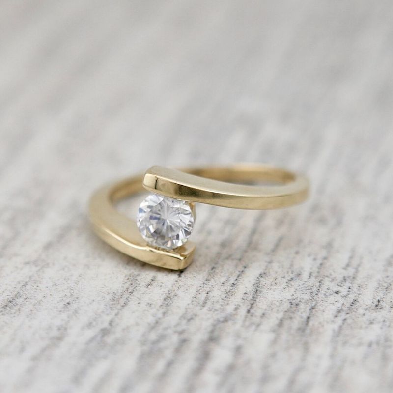 Bague Connexion en or jaune 10K