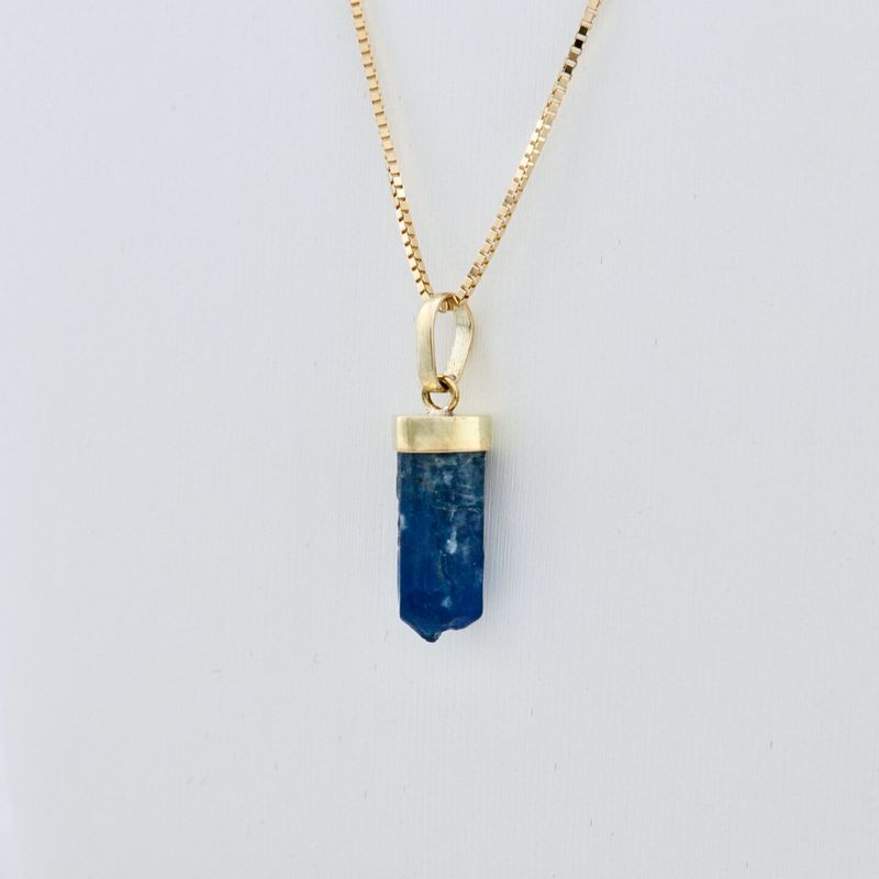 Collier Amulette or 14K et apatite