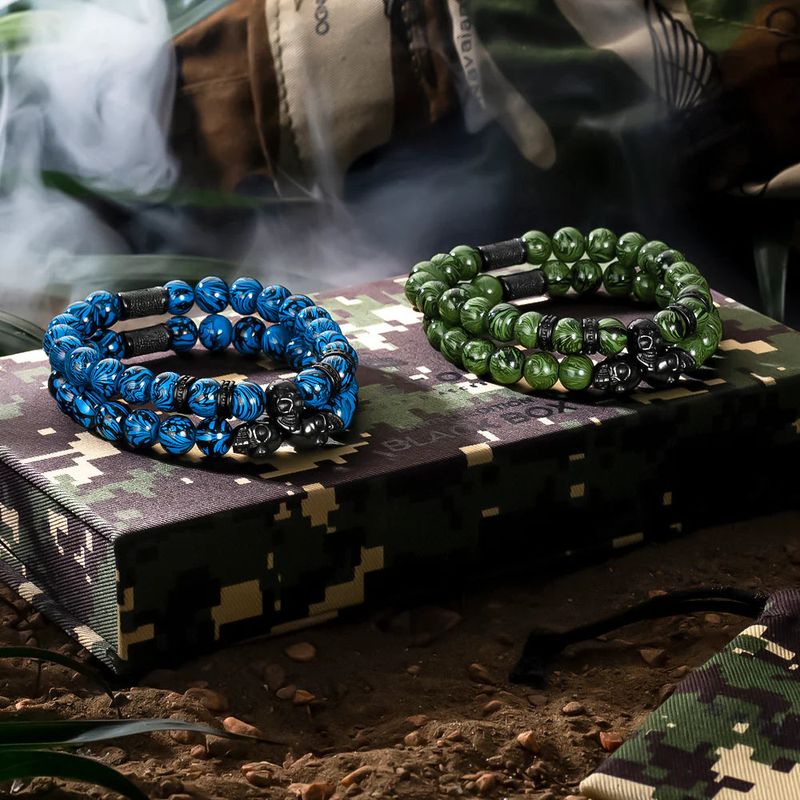 Quatuor de bracelets Strike
