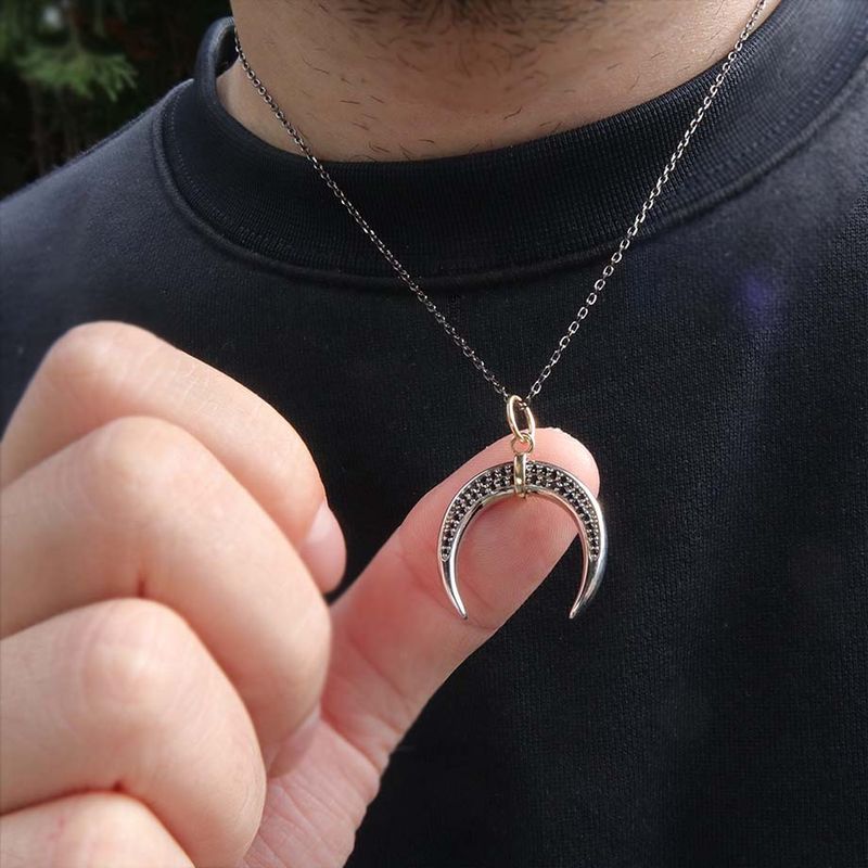 Collier Corne en argent sterling, or 14K et saphirs noirs