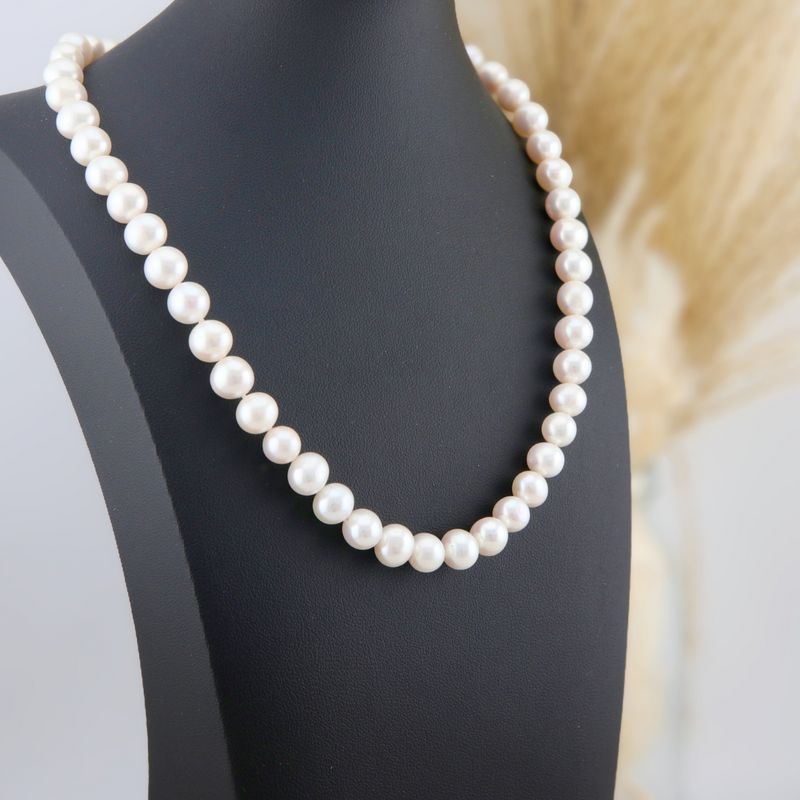 Collier de perles 8 mm et or 14K