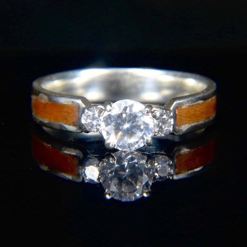 Bague Trinité en bois, or 14K - 18K et moissanite personnalisée