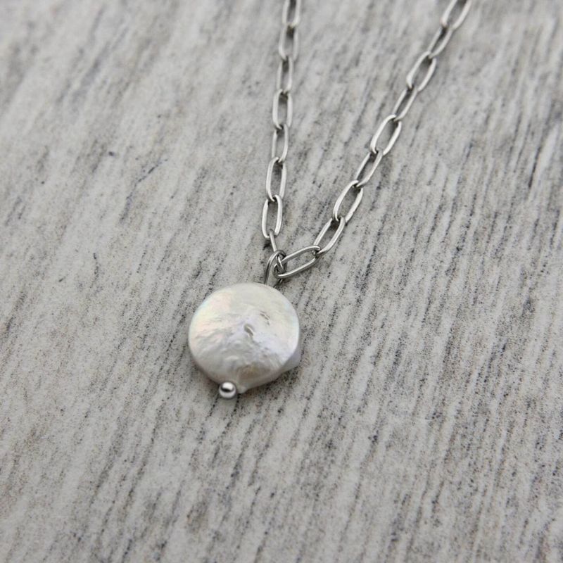 Collier Pleine Lune en acier et perle