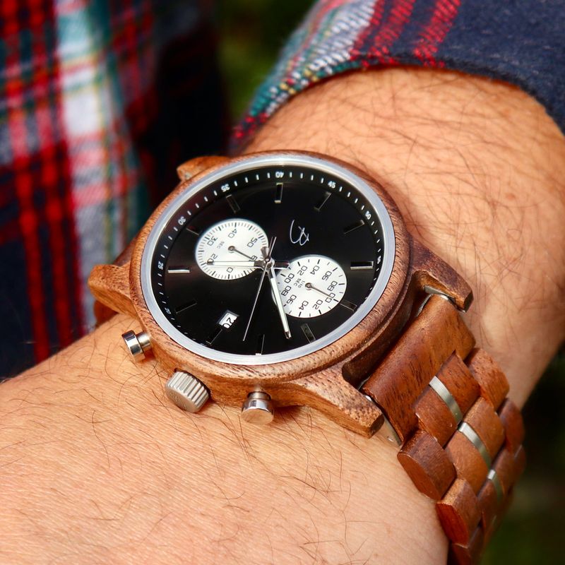Montre Arnold en bois de noyer