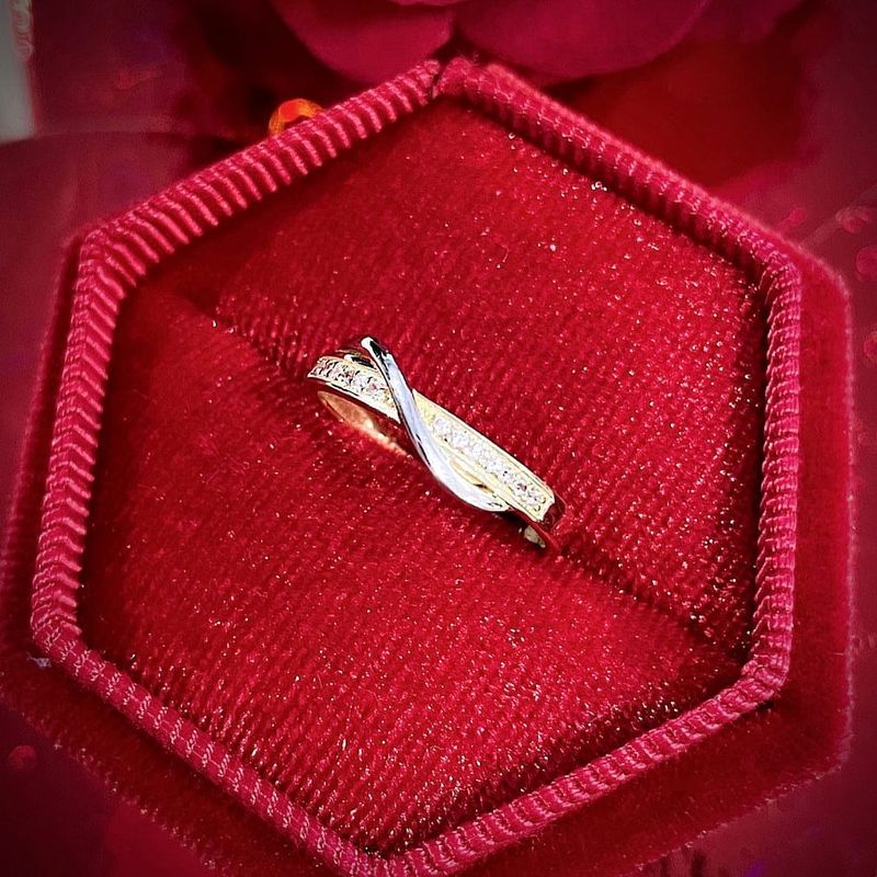 Bague L’enlacée en or 10K